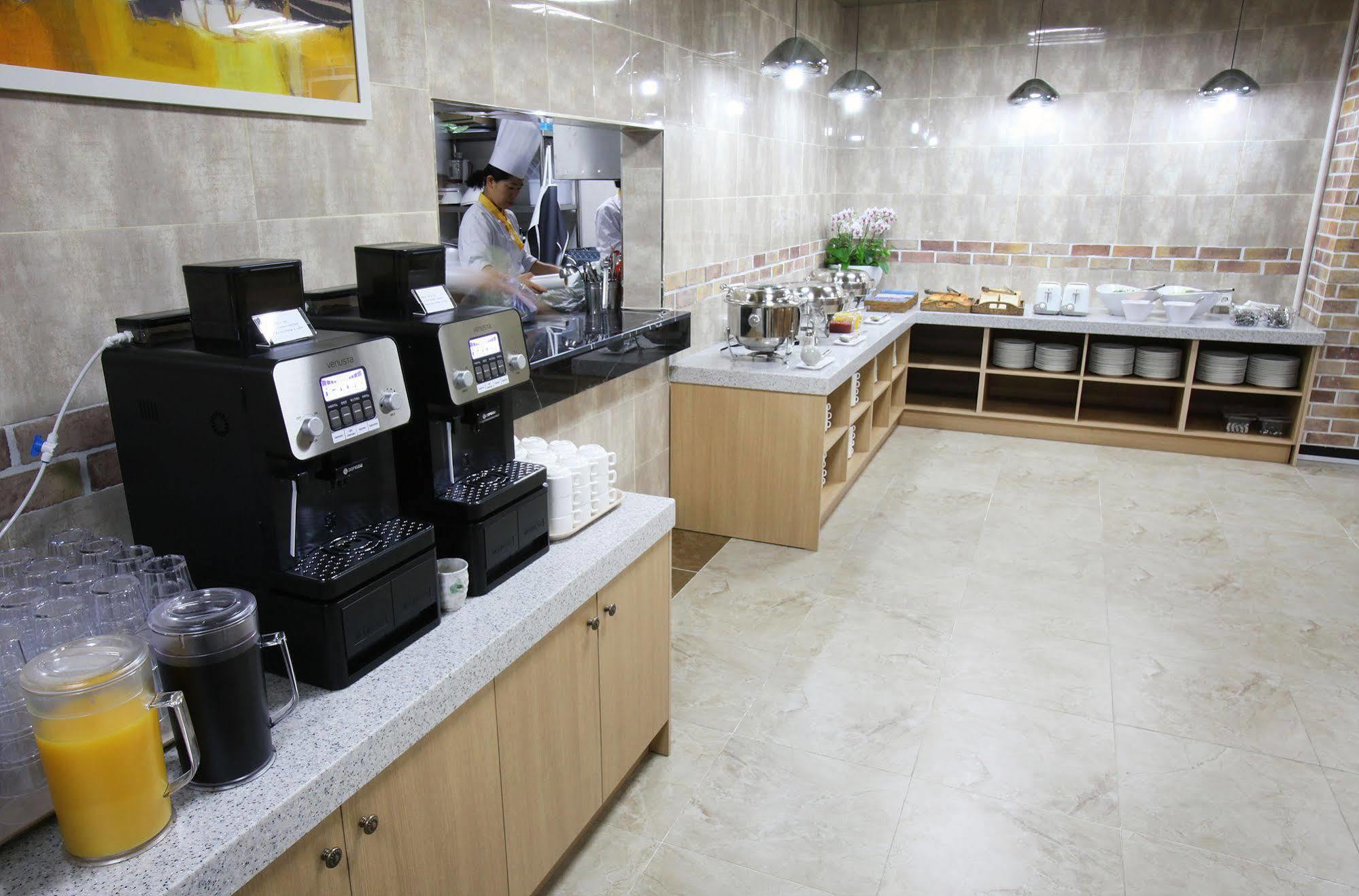 Coop City Hotel Oryu Station Seoul Exterior photo